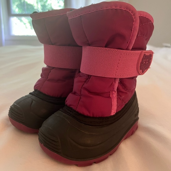 Kamik toddler snow boots size 5 - Picture 2 of 4